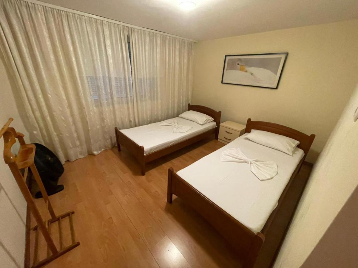 Apartamente Gleni Sarandë Exterior foto